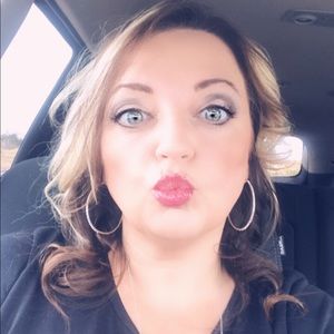 Meet your Posher, Melanie